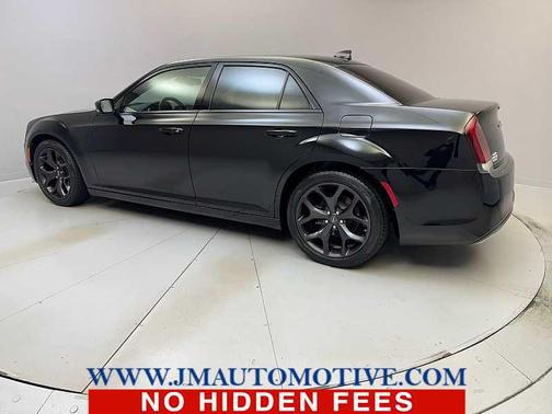 2022 Chrysler 300 S