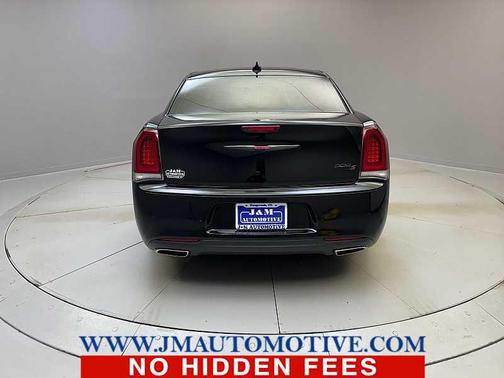 2022 Chrysler 300 S