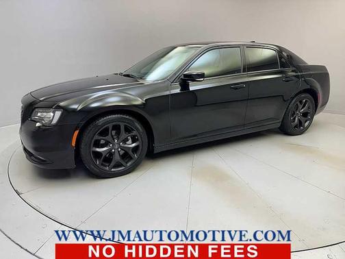 2022 Chrysler 300 S