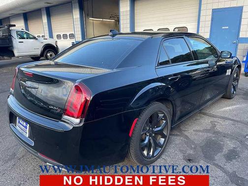 2022 Chrysler 300 S