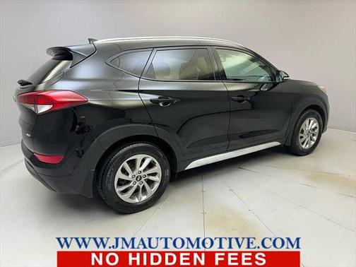 2017 Hyundai TUCSON SE Plus
