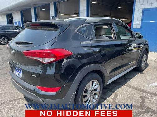 2017 Hyundai TUCSON SE Plus