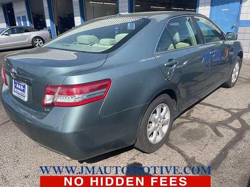 Aloe Green Metallic 2011 Toyota Camry LE