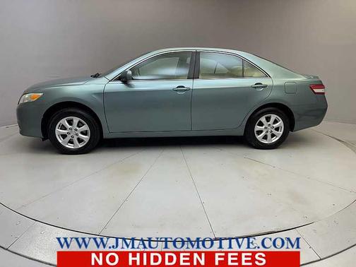 Aloe Green Metallic 2011 Toyota Camry LE
