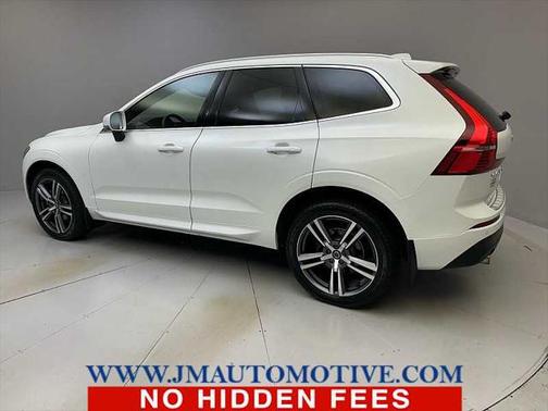 2021 Volvo XC60 T5 Momentum