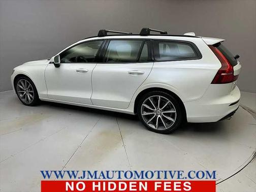 2020 Volvo V60 T5 Momentum