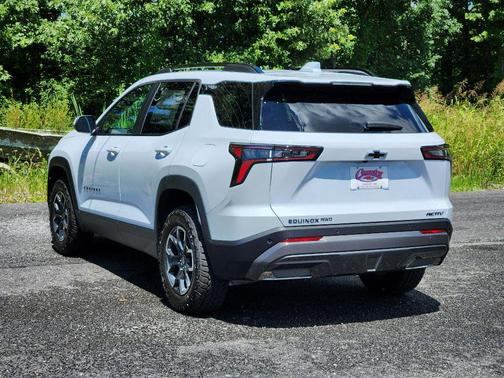 Polar White Tricoat 2026 Chevrolet Equinox AWD ACTIV