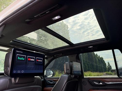 White Frost Tri-Coat 2023 GMC Yukon Denali Ultimate