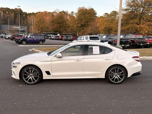 2023 Genesis G70 2.0T