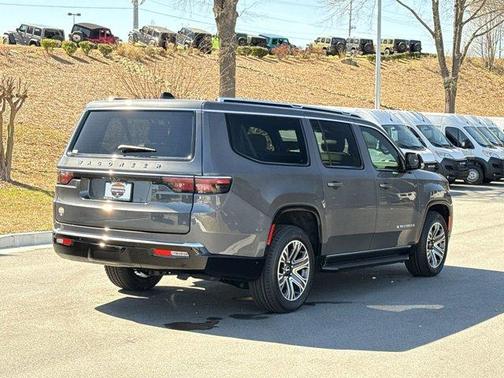 2025 Jeep Wagoneer L Base