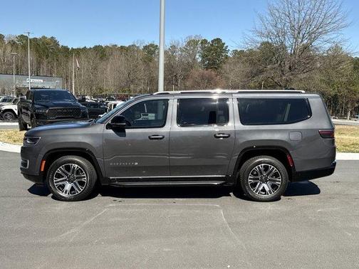 2025 Jeep Wagoneer L Base