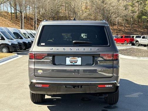 2025 Jeep Wagoneer L Base