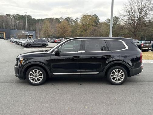 2022 Kia Telluride LX
