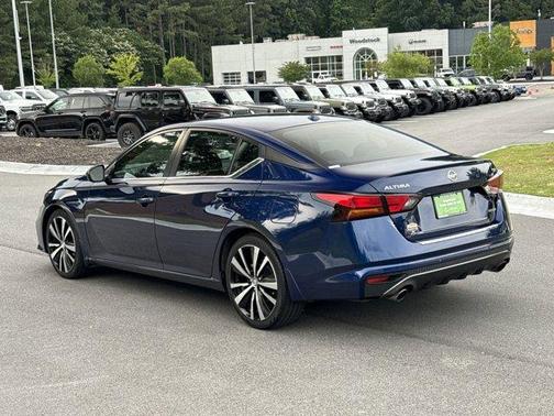 2022 Nissan Altima 2.0 SR