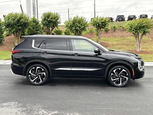 2022 Mitsubishi Outlander SEL