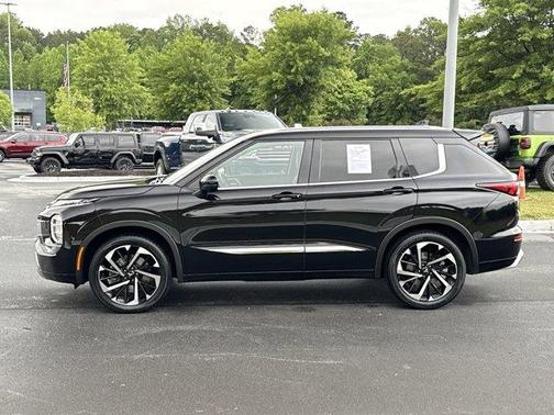 2022 Mitsubishi Outlander SEL