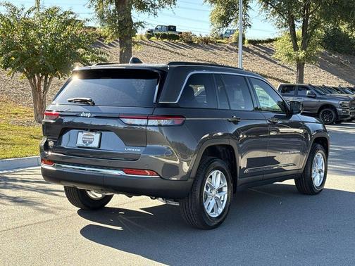 2025 Jeep Grand Cherokee Laredo X