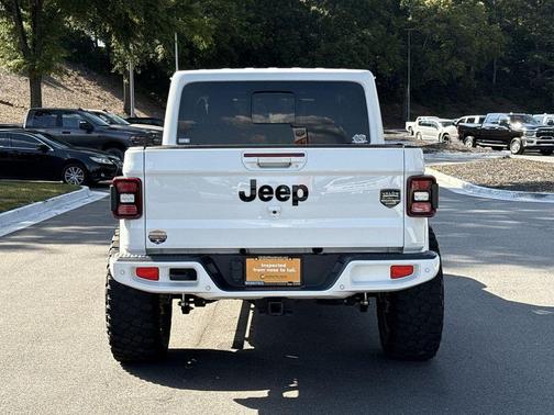 2021 Jeep Gladiator Overland