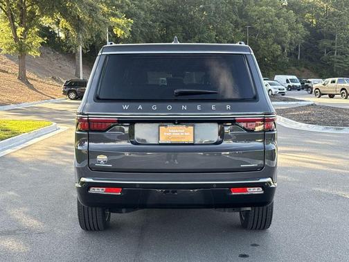 2022 Jeep Wagoneer Series II