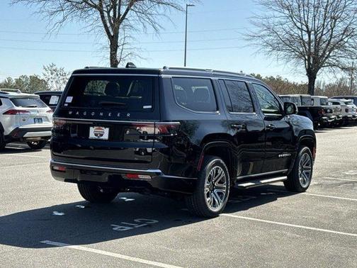 2025 Jeep Wagoneer Base