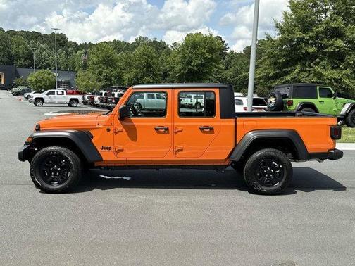 2025 Jeep Gladiator Sport