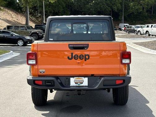 2025 Jeep Gladiator Sport