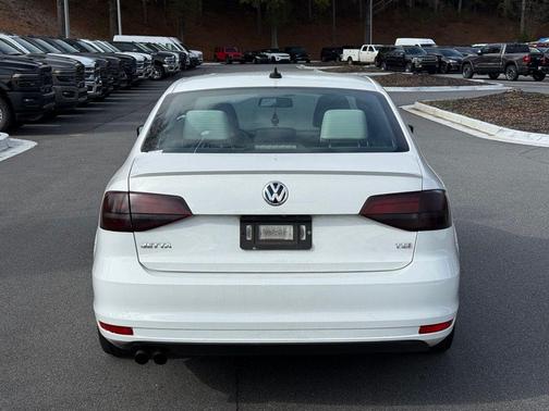 2016 Volkswagen Jetta 1.8T Sport