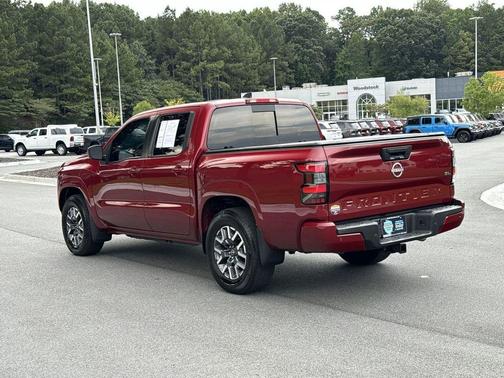 2024 Nissan Frontier SL