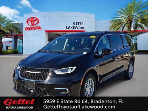 2024 Chrysler Pacifica Touring-L