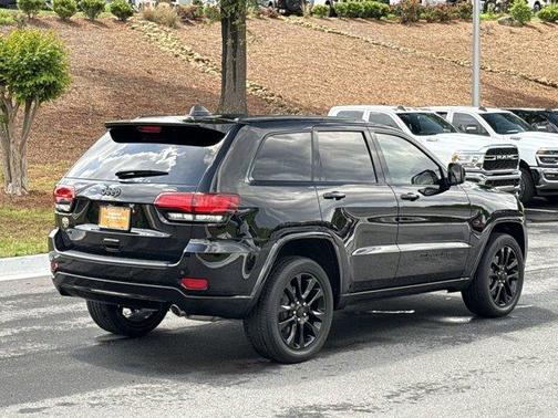 2022 Jeep Grand Cherokee WK Laredo