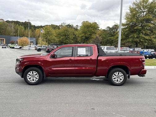 2023 Nissan Frontier SV