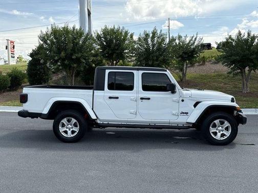 2020 Jeep Gladiator Sport
