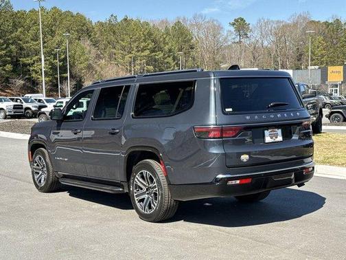 2025 Jeep Wagoneer L Base