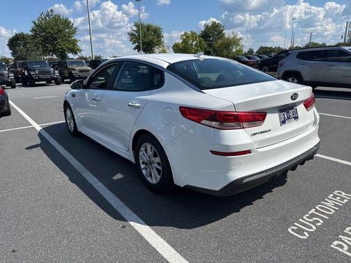 2019 Kia Optima LX