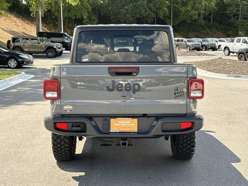 2021 Jeep Gladiator Sport