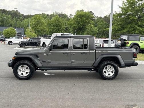 2020 Jeep Gladiator Sport