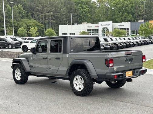 2020 Jeep Gladiator Sport