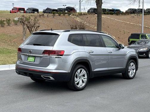2022 Volkswagen Atlas 3.6L SE w/Technology