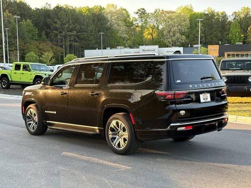 2025 Jeep Wagoneer L Base