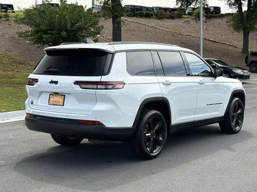 2023 Jeep Grand Cherokee L Laredo