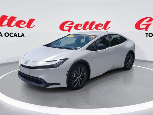 2024 Toyota Prius XLE
