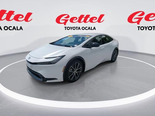 2024 Toyota Prius XLE