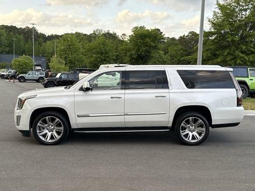 2019 Cadillac Escalade ESV Luxury
