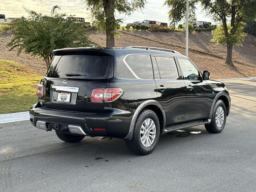 2017 Nissan Armada SV