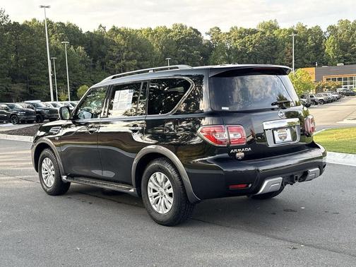 2017 Nissan Armada SV