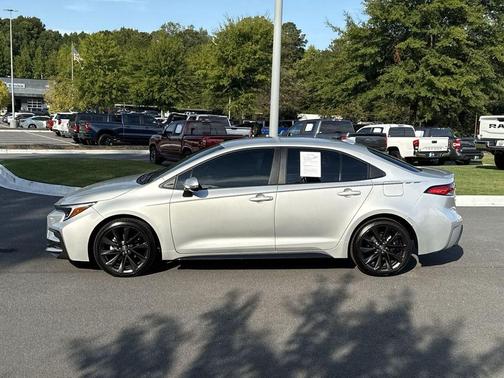 2025 Toyota Corolla SE