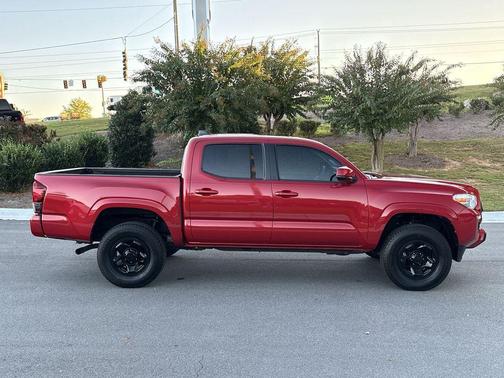 2022 Toyota Tacoma SR