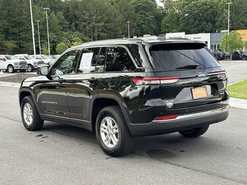 2023 Jeep Grand Cherokee Laredo
