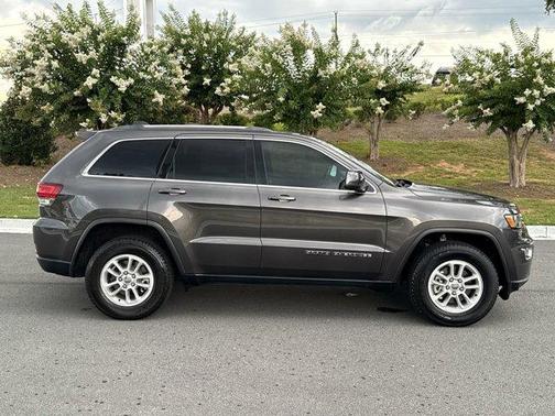 2020 Jeep Grand Cherokee Laredo E
