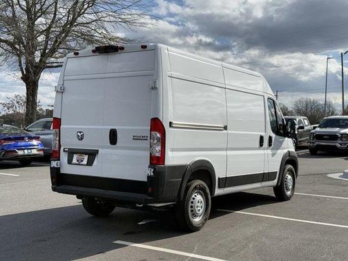 2025 RAM ProMaster 1500 Base